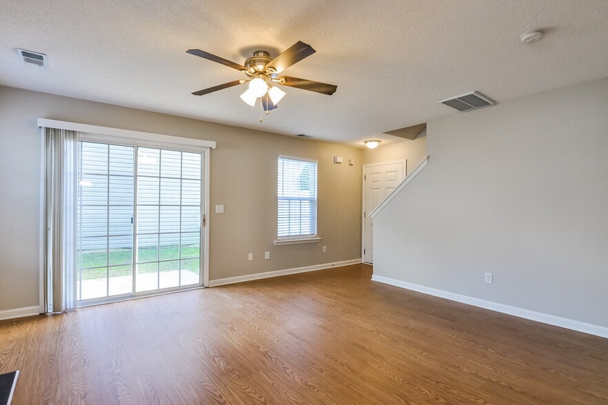 Building Photo - 6029 Silkwater Ct