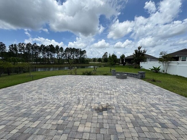Building Photo - 64 Rose Dew Dr