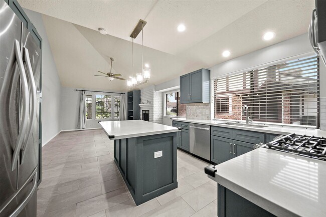 Building Photo - 758 Rolling Mill Dr