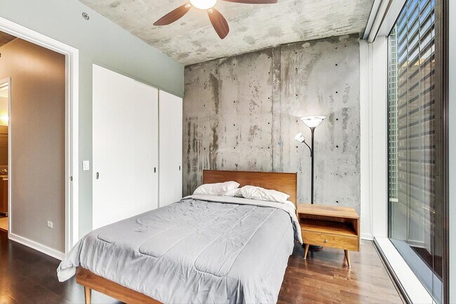 Building Photo - 600 N Fairbanks Ct