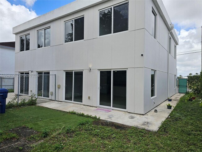 Building Photo - 13660 SW 260th St