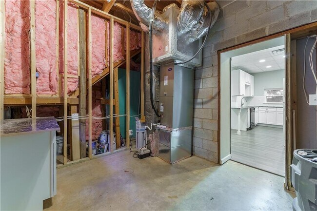 Building Photo - 5580 Williams Shores Dr