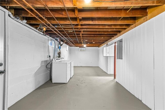 Building Photo - 111 Canna St