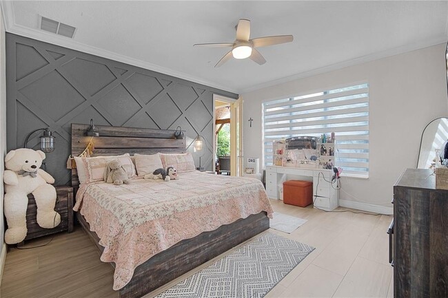 Building Photo - 1057 Island Pointe Dr