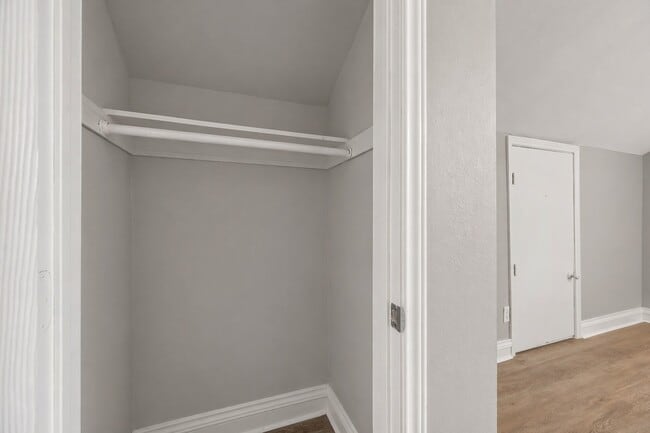 Building Photo - 3823 Florinda St
