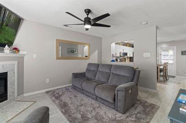 Building Photo - Marsh Oaks Townhome