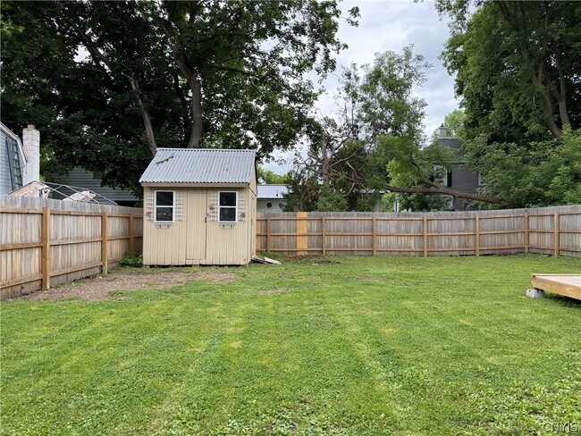 Building Photo - 104 Orchard Ave