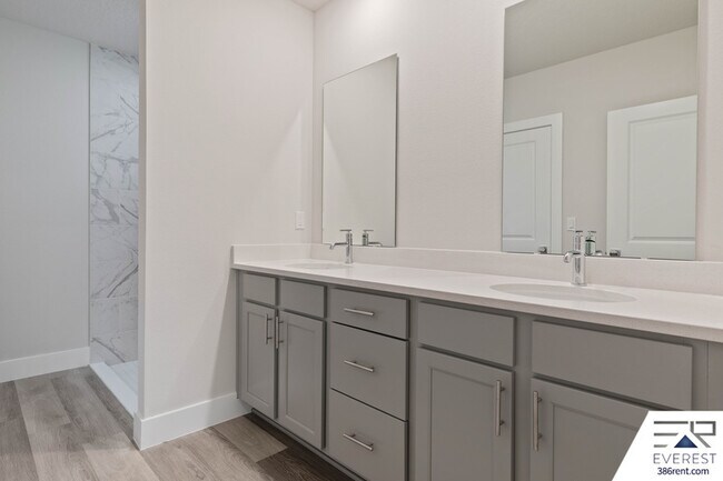 Building Photo - 51 Woodside Dr