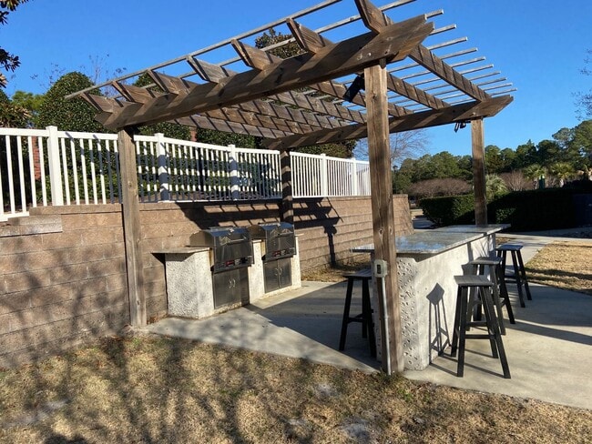 Building Photo - Beautiful Property in Bellingham Park!