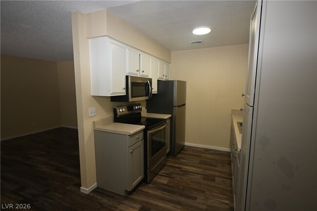 Building Photo - 2508 N McCarran St