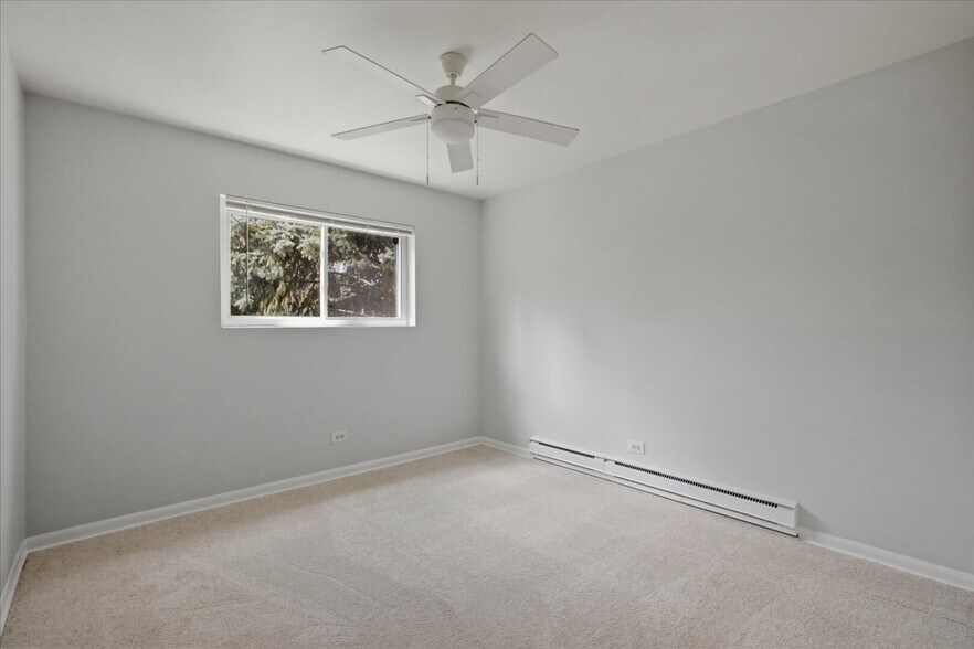 Building Photo - 6212 W 64th Pl
