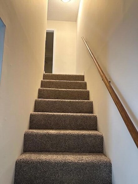 Building Photo - 3405 Westside Dr NW