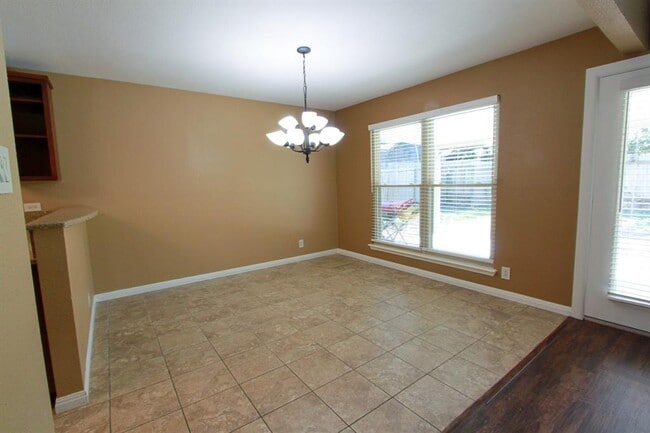 Building Photo - 10705 Doering Ln