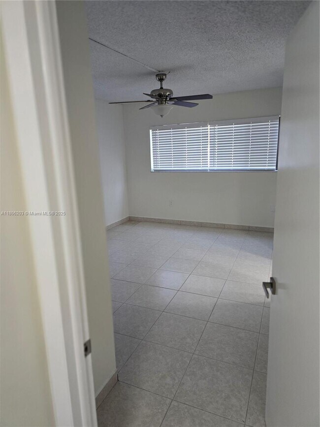 Building Photo - 8600 SW 133rd Avenue Rd