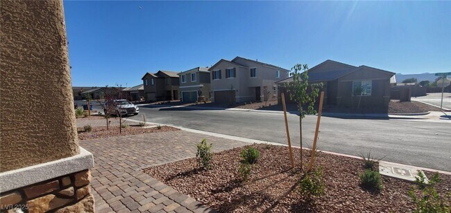 Building Photo - 5846 Steinbeck Vly St