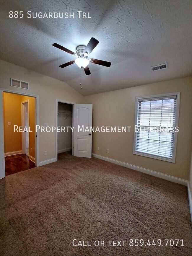 Building Photo - 885 Sugarbush Trail