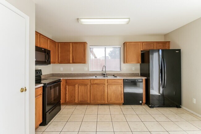 Building Photo - 10849 E Carol Ave