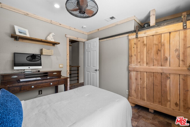 Building Photo - 28123 Gibraltar Ln