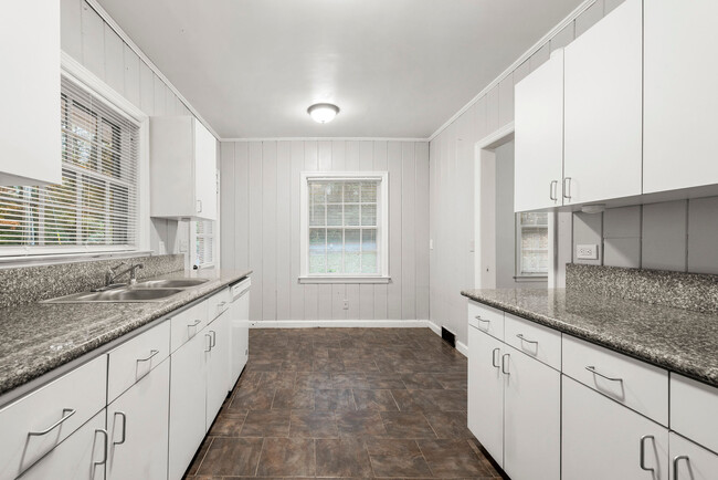 Main kitchen 1 - 3596 N Stratford Rd NE