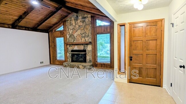 Building Photo - 3446 Orange Wood Ct NE