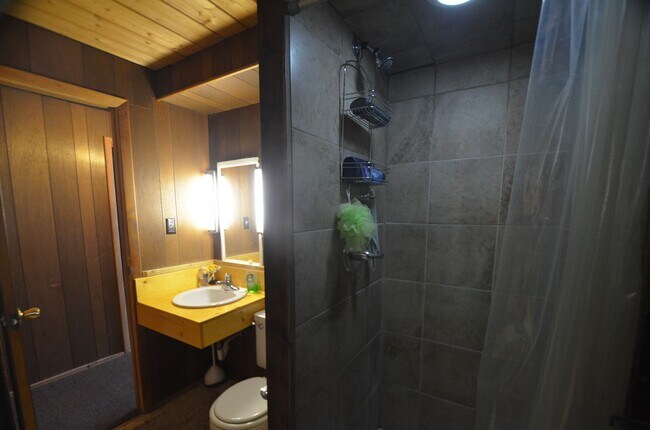 Building Photo - 782 Shekel Ln