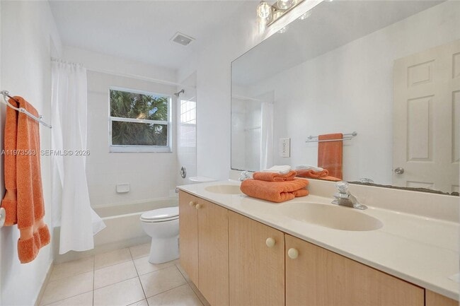 Building Photo - 751 SW 191st Ave