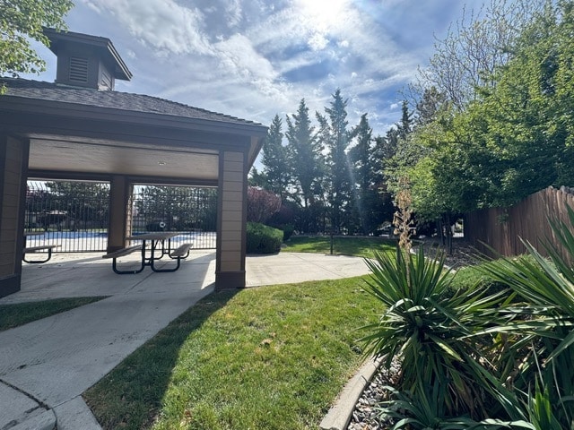 Building Photo - 1009 Desert Peach Ct