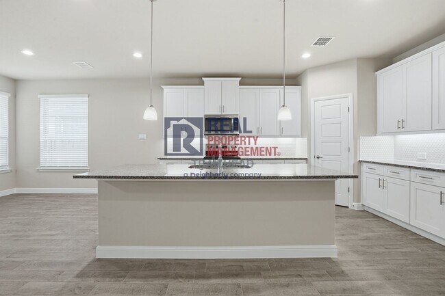 Building Photo - Modern Single-Story Home with Open Living Design