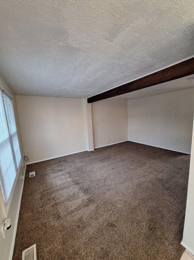 Building Photo - 4332 Thistlewood Terrace