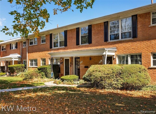 Primary Photo - 3220 Shenandoah Dr