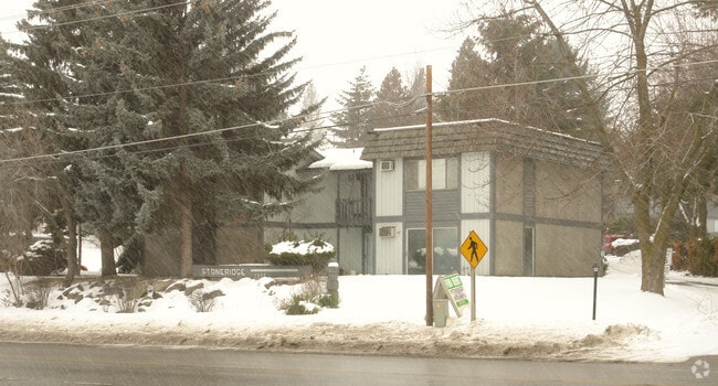 Primary Photo - Stoneridge Apartments