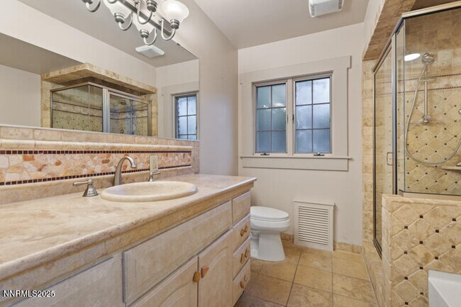 Building Photo - 1880 Meadowview Ln