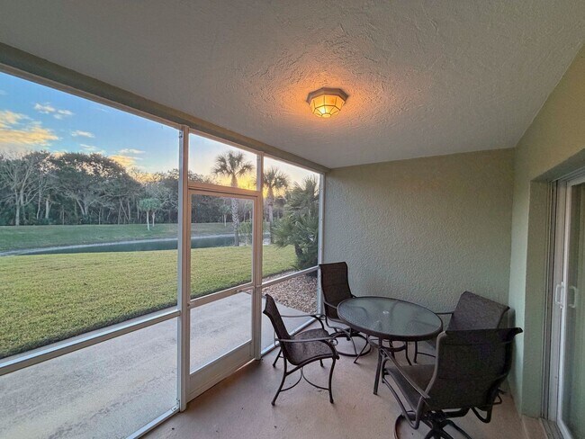 Building Photo - Fully Furnished 3/2 Condo In Canopy Walk with great amenities!