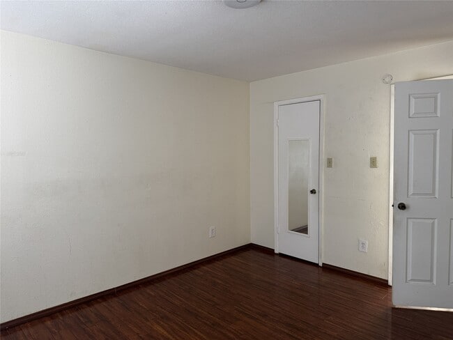 Building Photo - 6161 Reims Rd