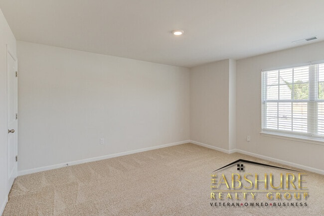 Building Photo - 52 Pink Dogwood Wy