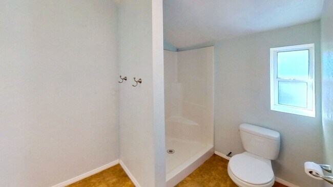 Building Photo - 3 Bedroom, 3 Bathroom Live Oak Canyon Home...