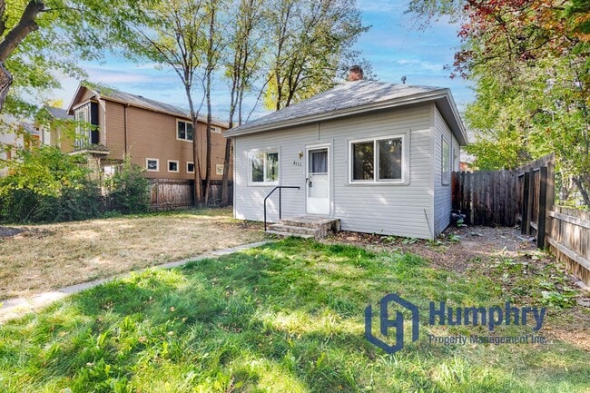 Building Photo - Boise 809Sqft Cute historical home near Veteran's Memorial Park