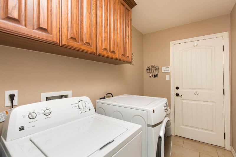 Building Photo - 3815 Spicewood Dr