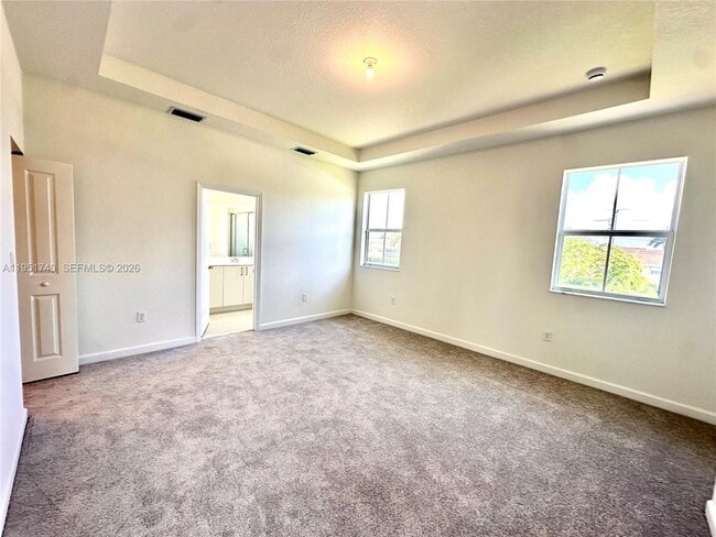 Building Photo - 2657 SE 24th Ct