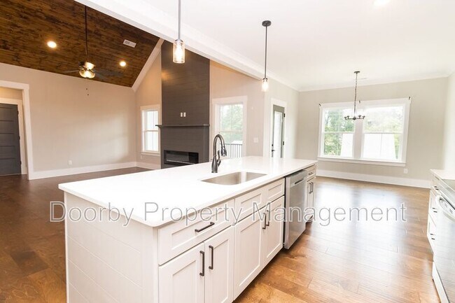 Building Photo - 2760 Ridge Park Dr