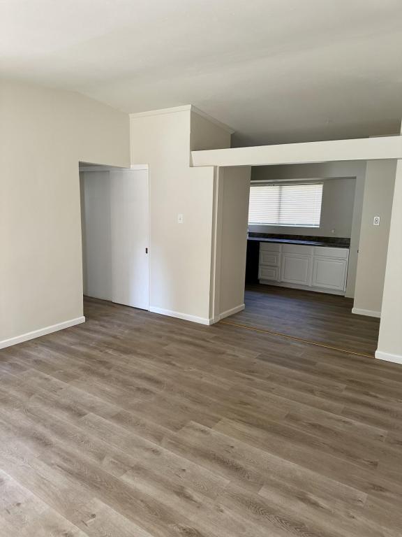 Building Photo - 9938 Cambria Dr