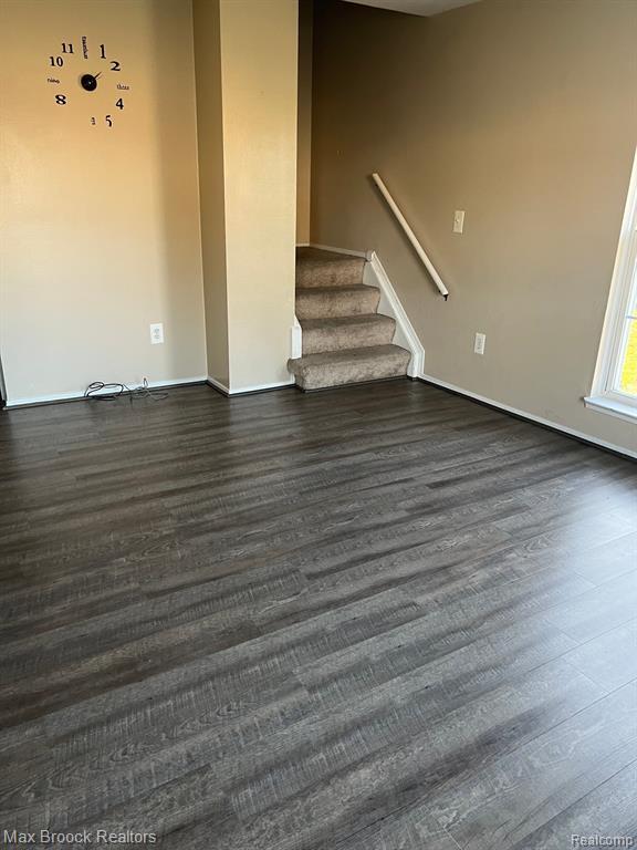 Building Photo - 35129 Terrybrook Dr