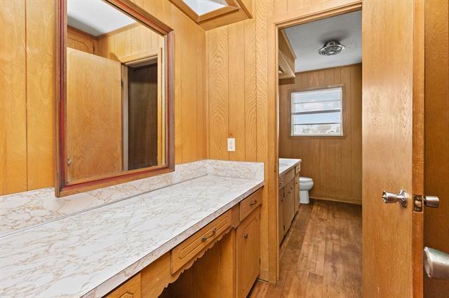 Building Photo - 706 S Manson St