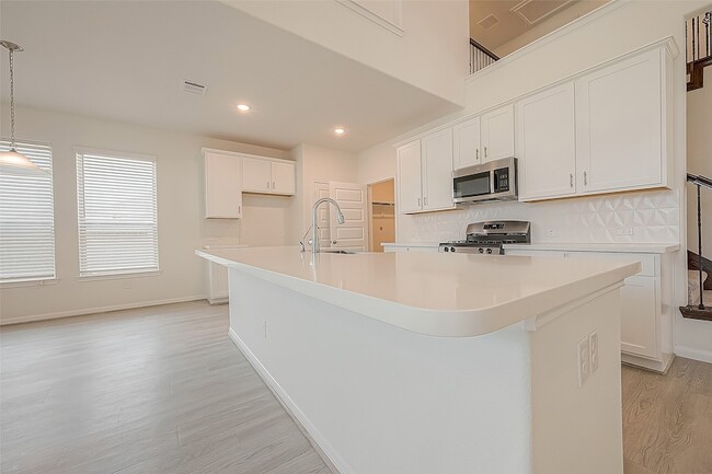 Building Photo - 3111 Trishelle Ct