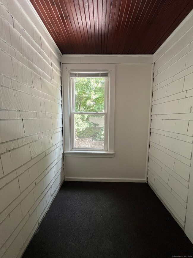 Building Photo - 334 Brightwood Ave