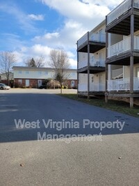 Building Photo - Woodland Acres