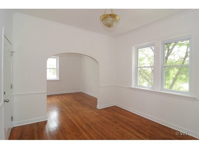 Building Photo - 1500 N Artesian Ave