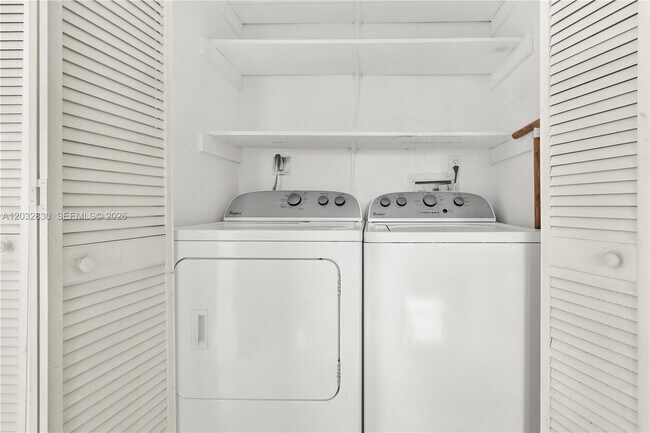 Building Photo - 12704 SW 71st Terrace