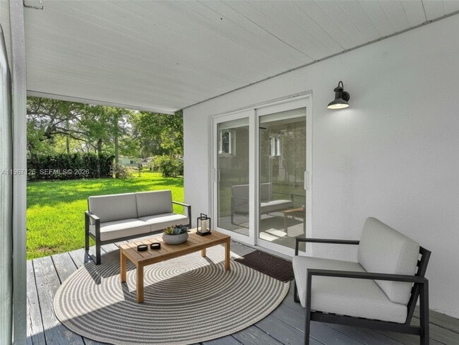 Building Photo - 6520 SW 63rd Ct