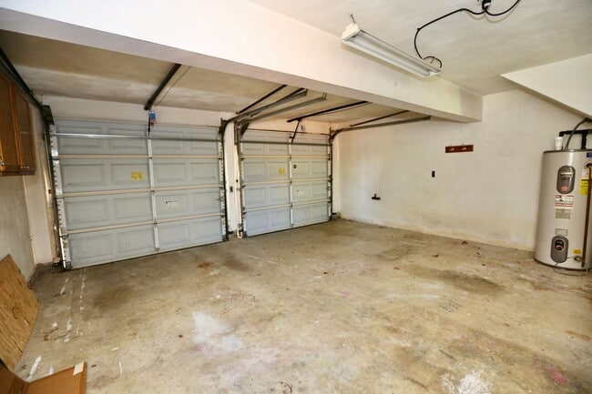 Building Photo - Ranch Home - Red Mill Farm - Available 11-...